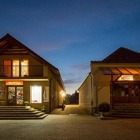 Bodzahaz Apartman Tarjan Ngoại thất bức ảnh