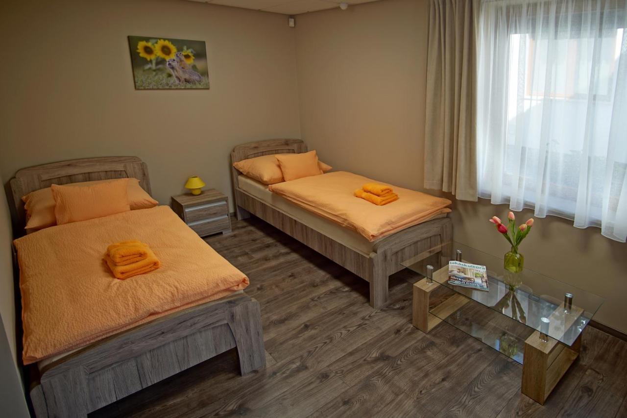 Bodzahaz Apartman Tarjan Ngoại thất bức ảnh